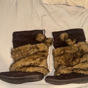 Western Chief Dark Brown Faux Fur Boots